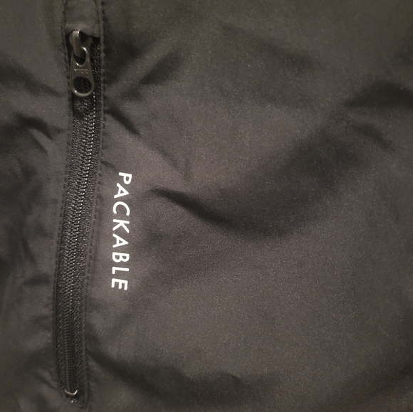 Boys Nike Lightweight Jacket - Size Small - Picture 2 of 5